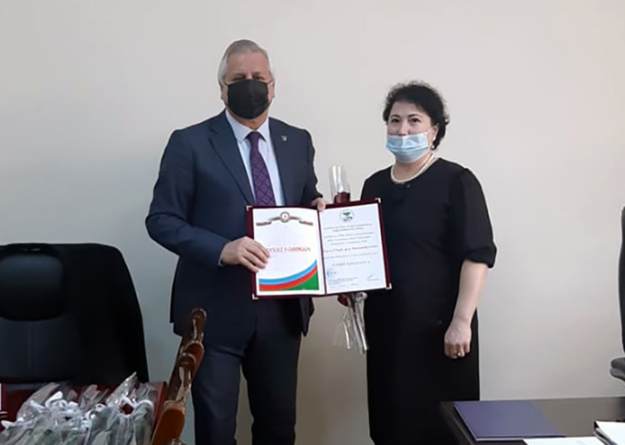 An employee of the National Museum of History of Azerbaijan, ANAS, was awarded an honorary diploma.