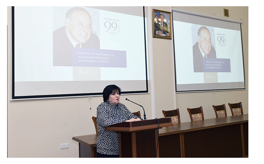В музее состоялся научный семинар, посвященный 99-летию общенационального лидера Гейдара Алиева