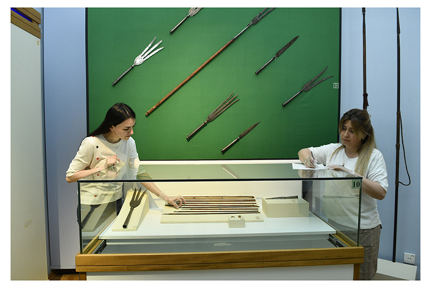 В музее готовится выставка, посвященная декоративному оформлению азербайджанского оружия