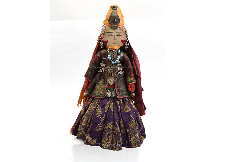 В коллекцию музея поступила кукла «Году» начала ХХ века