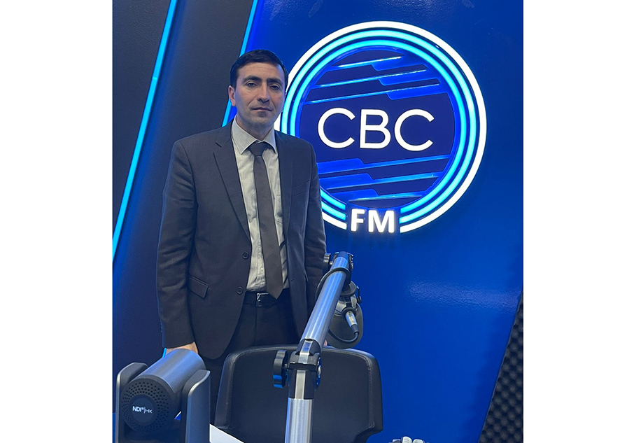 Muzeyin əməkdaşı CBC FM radiosunun canlı efirində çıxış edib