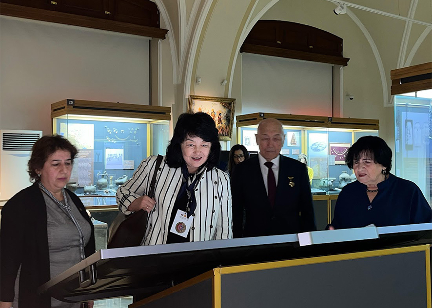 В музее состоялась встреча с известными представителями общественности и культуры Кыргызстана