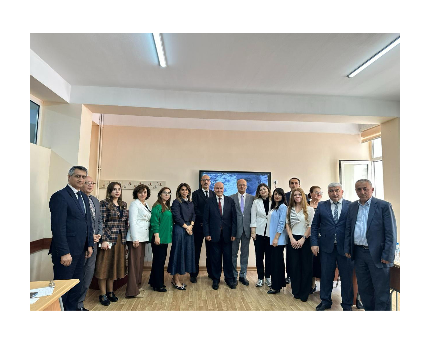 Muzeyin elmi katibi Ümummilli Lider Heydər Əliyevin anadan olmasının 102-ci ildönümünə həsr olunmuş seminarda çıxış edib