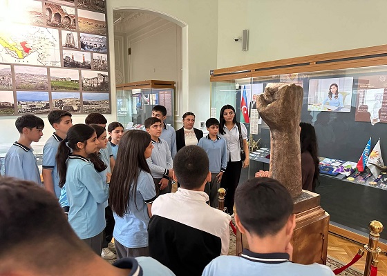 Interactive Thematic Tour Held at the Museum to Mark Remembrance Day